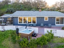 Harley's Hideaway - Image 5