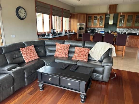Hilltop Vistas | Pool, Wine & Family Fun