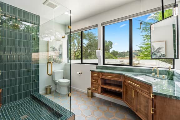 Brand New Listing Mid-Mod Hilltop Retreat Views & Local Wildlife