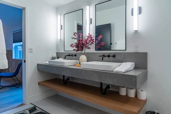 Oak & Vine Garden House | Luxury Wine Country Stay
