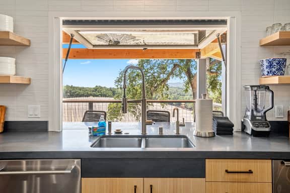 Vineyard House @ Oak and Vine Vineyard Estate - Image 3