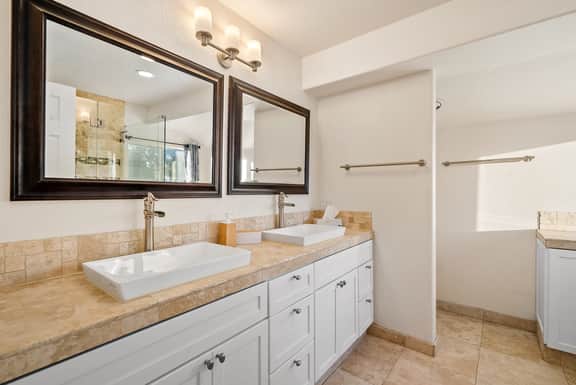 Sycamore Canyon Retreat- Pet Friendly, Hot Tub