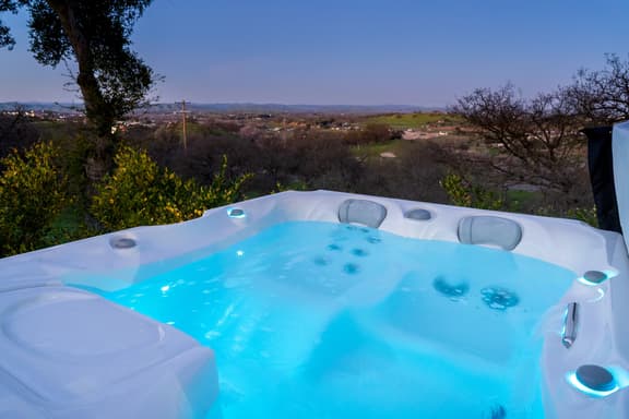 Harley’s Hideaway | Hilltop Views, Hot Tub & Pets