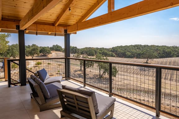 Vineyard House @ Oak and Vine Vineyard Estate - Image 1
