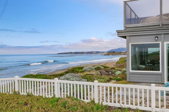 Star of the Sea – Oceanfront Bliss in San Simeon