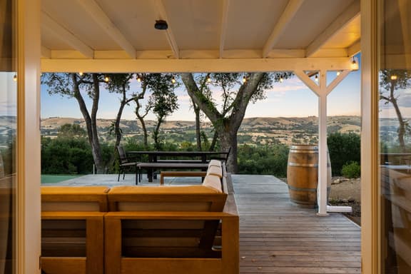 Valley View - Image 1