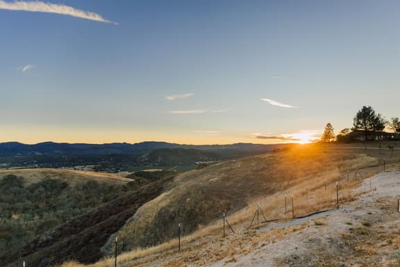 Relax w/Panoramic Views | Hot Tub & Dog friendly